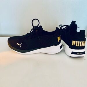 New Puma Black Sneakers with Gold Logo size 7.5